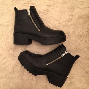 moto booties